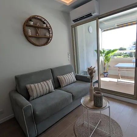 Apartment Magnifique 2 Pieces Avec Vue Mer, A Pied Et Parking *