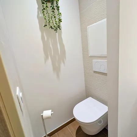 Apartment Magnifique 2 Pieces Avec Vue Mer, A Pied Et Parking *