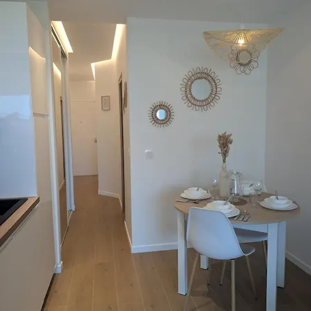 Magnifique 2 Pieces Avec Vue Mer, A Pied Et Parking Villeneuve-Loubet